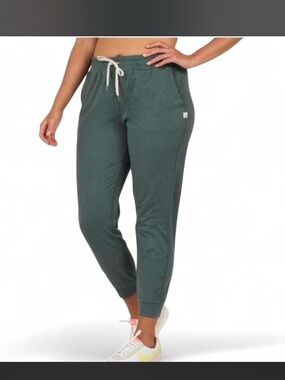 Vuori Halo Performance Joggers size small hunter green moss olive Heather